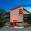 Отель Red Roof Inn PLUS+ Statesville, фото 1
