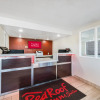 Отель Ramada by Wyndham Medford Airport North, фото 4