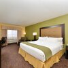 Отель Holiday Inn Express Hotel & Suites Charlotte, an IHG Hotel, фото 4