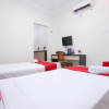 Отель RedDoorz near Tugu Pahlawan Surabaya, фото 5