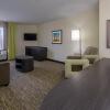 Отель Candlewood Suites Midwest City, an IHG Hotel, фото 5