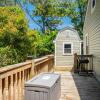Отель Bill's Place by Oak Island Accommodations, фото 15