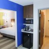 Отель Holiday Inn Express & Suites Houston IAH - Beltway 8, an IHG Hotel, фото 7