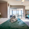 Отель Mandurah Canal Beach House- 5 Mins Beach, Golf Course, City Centre, Parks, фото 4