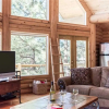 Отель Mountain Valley View - Three Bedroom Cabin with Hot Tub, фото 12