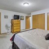 Отель Fairbanks Alaskan Abode ~ 1 Mile to Pioneer Park!, фото 4