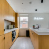 Отель The Imperial Wharf Retreat - Modern 3BDR in Fulham with Rooftop Terrace, фото 13