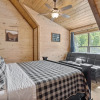 Отель Hilltop Dreamin' 4 Bedroom Cabin by RedAwning, фото 8