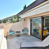 Отель Greenery Loft - Sleeps 4 Lake View Terrace in Pai Di Torri del Benaco, фото 18