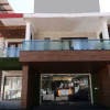 Отель OYO 12860 Hotel Red Leaf, фото 4