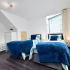 Отель Dellehomes Remarkable 4-bed House in Manchester, фото 16