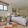 Отель Two Oaks B&B, фото 12