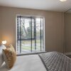 Отель Elliot Oliver - Luxurious 2 Bedroom Apartment With Parking в Глочестере