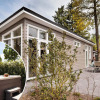 Отель Comfortable chalet with outdoor spa, in a holiday park located near the Veluwe, фото 13