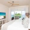 Отель The Beachcomber - Three Bedroom 5th FL Oceanfront Condos в Ист-Энде