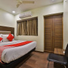 Отель The Emerald by OYO Rooms, фото 7