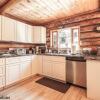 Отель Whispering Winds Apartment 3 NW Comfy Cabins, фото 28