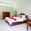 Отель RedDoorz Plus near Stadion Wijaya Kusuma, фото 19