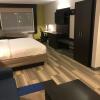 Отель Holiday Inn Express Hotel & Suites Canton, an IHG Hotel, фото 3