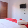 Отель RedDoorz @ Taman Griya Jimbaran 2, фото 8