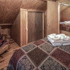 Отель Bear Den, 3 Bedrooms, Front Porch, Midtown, Sleeps 7, фото 17