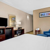 Отель Quality Suites Irving-Las Colinas, фото 6