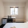 Отель CLAUDE, 2BDR Melbourne Apartment, фото 6