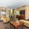 Отель Comfort Inn & Executive Suites Naples, фото 26