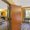 Отель Microtel Inn & Suites by Wyndham Gatlinburg, фото 2