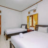 Отель Comfort Stay Studio Room At Graha Wishnu Guest House, фото 26