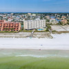 Отель Destin on the Gulf 501 is a Beautiful Gulf Front 5th Floor with Free Beach Service by RedAwning, фото 18