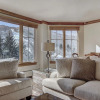 Отель Ski-in/ Ski-out 3br 3.5ba Forest + Mountain Views Sleeps 8 3 Bedroom Condo by RedAwning, фото 16