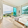 Отель Hollywood Estate with Stunning Views, фото 37