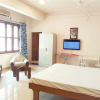 Отель Stone Home 2 Bedroom Suite, фото 2
