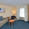 Отель Fairfield Inn & Suites by Marriott Bessemer, фото 2