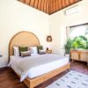 Отель Canggu 400m Tobeach Escape 4br Designer Villa, фото 15