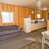 Отель Snug Beach Cabin And Caravan Park, фото 5