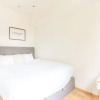 Отель Gorgeous, Newly Renovated 1 Bedroom in Balham With Garden, фото 15