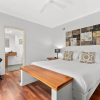 Отель Belle Escapes - Absolute Beachfront Apartment Alamanda Resort “28”, фото 1