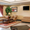 Отель Comfort Suites near Indianapolis Airport, фото 11