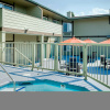 Отель Plaza Inn & Suites at Ashland Creek, фото 8