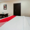 Отель OYO 45589 Hotel Captain Inn, фото 3