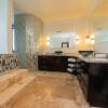 Отель Diamante Beachfront Suites, фото 2