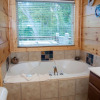 Отель ARROWHEAD - 5 Br Cabin, фото 8