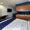 Отель Microtel Inn & Suites by Wyndham Tomah, фото 16