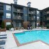 Отель The Luxe Suites of North Atlanta, фото 16
