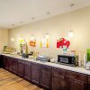 Отель Quality Inn & Suites Near Tanger Outlet Mall, фото 17