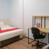 Отель RedDoorz @ CBD Polonia Medan, фото 26