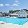 Отель Townhome in Bishops Landing - 5 Miles to Beach!, фото 17