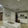 Отель Stunning Ground Floor Condo With Lush Lawn Overlooking White Sands, фото 35